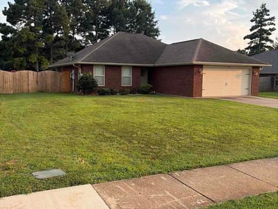 Lawn Care service in Harvest, 35749