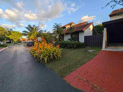 Lawn Care service in Opa Locka, 33054