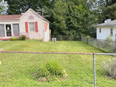 Lawn Care service in Lenoir City, 37771