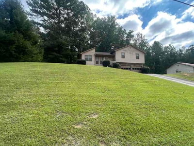 Lawn Care service in College Park, 30337