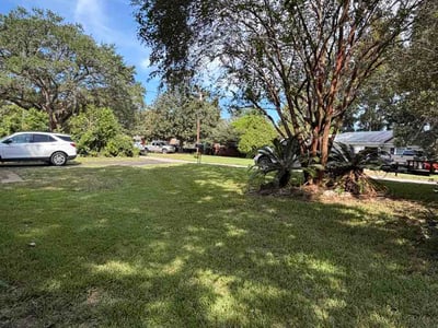 Lawn Care service in Mobile, 36602