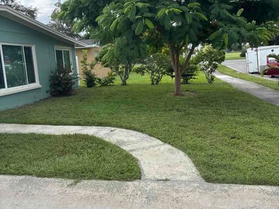 Lawn Care service in Sunrise, 33322