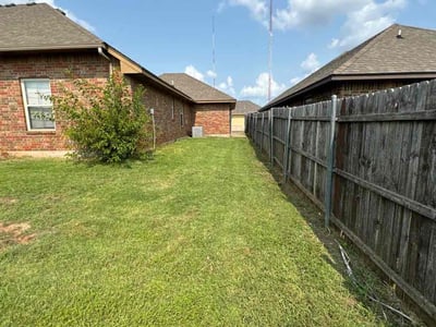 Lawn Care service in Moore, 73160