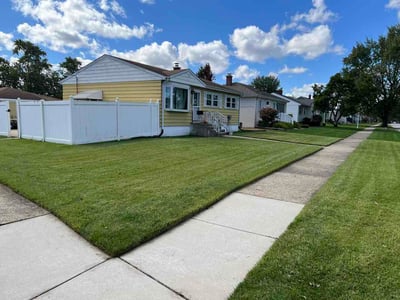 Lawn Care service in Highland, 46322