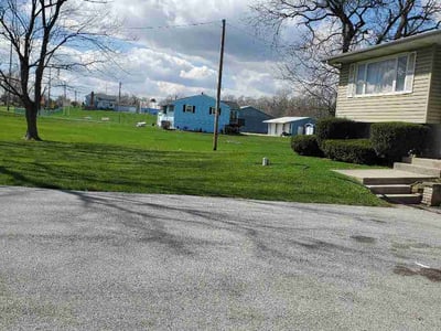 Lawn Care service in Crown Point, 46307
