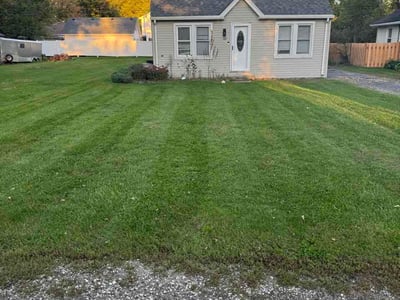 Lawn Care service in Carol Stream, 60188