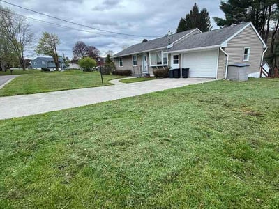 Lawn Care service in Endicott, 13760