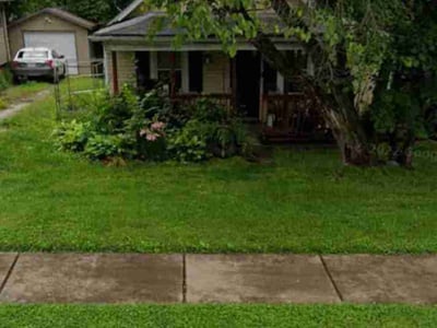 Lawn Care service in Marshfield, 65706