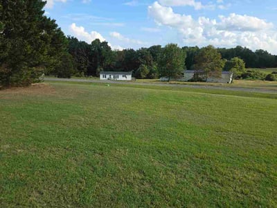 Lawn Care service in Lumberton, 28358