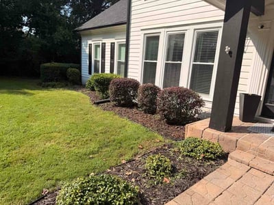 Lawn Care service in Colton, 92324
