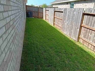 Lawn Care service in Rosenberg, 77471