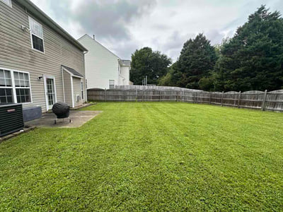 Lawn Care service in Four Oaks, 27577