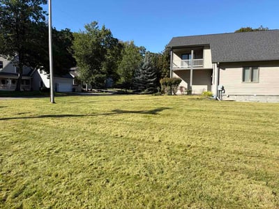 Lawn Care service in Muskegon, 49440
