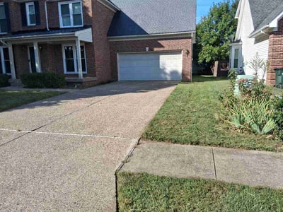 Lawn Care service in Middletown, 40243
