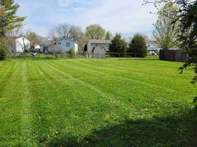 Lawn Care service in Kittanning, 16201