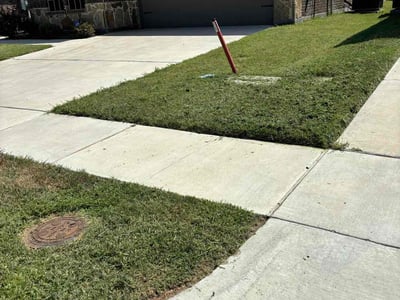 Lawn Care service in Lancaster, 93534