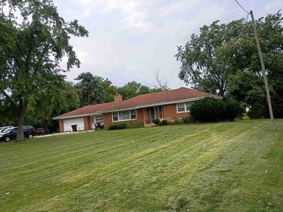 Lawn Care service in Wheaton, 60187