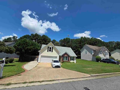 Lawn Care service in Suwanee, 30024