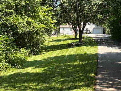 Lawn Care service in Leavenworth, 66048