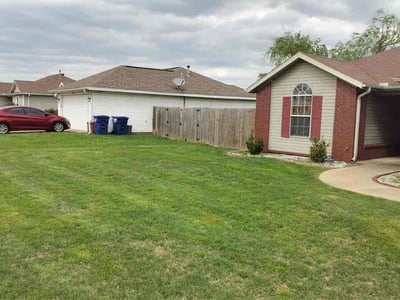 Lawn Care service in Springdale, 72764