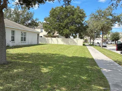 Lawn Care service in Ruskin, 33570