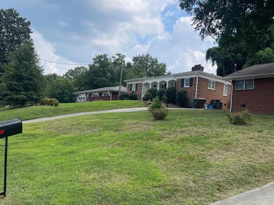 Lawn Care service in Howard Beach, 11414