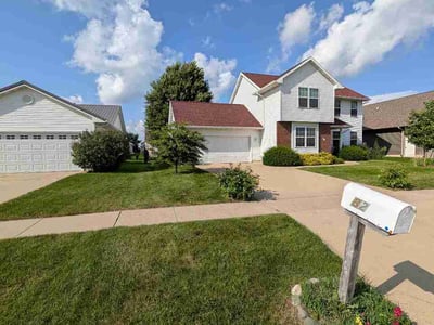 Lawn Care service in Marion, 52302