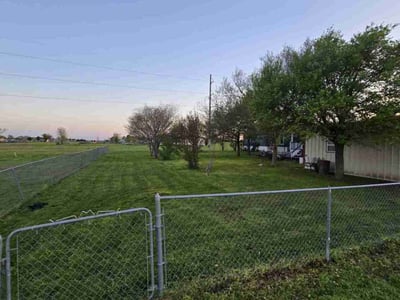 Lawn Care service in Quinlan, 75474
