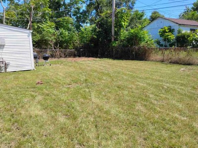 Lawn Care service in Gary, 46402