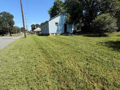 Lawn Care service in Statesville, 28677