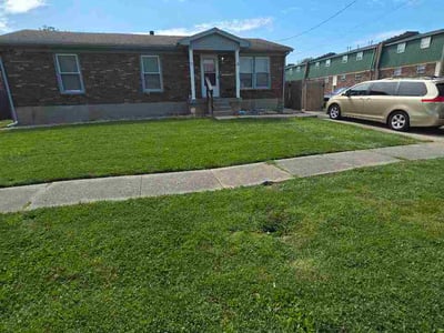 Lawn Care service in Jeffersontown, 40299