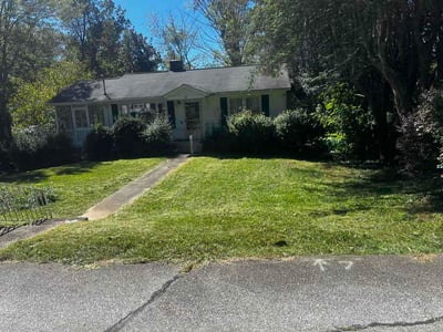 Lawn Care service in Candler, 28715