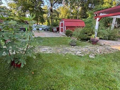 Lawn Care service in Alton, 62002