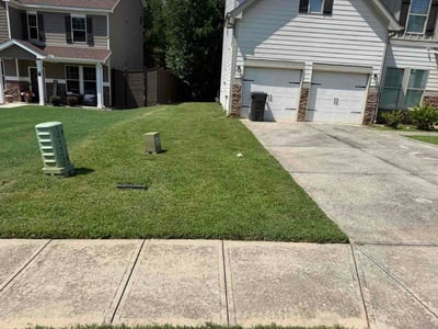 Lawn Care service in Granada Hills, 91344
