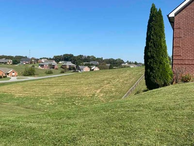 Lawn Care service in Sevierville, 37862