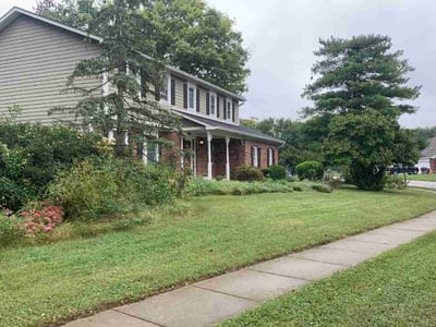 Lawn Care service in Cumberland, 46229
