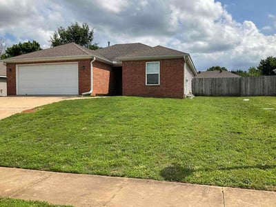 Lawn Care service in Bryant, 72022