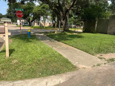 Lawn Care service in Glendale, 85301
