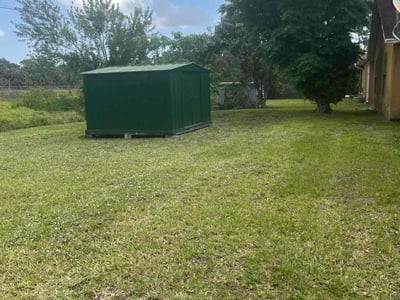 Lawn Care service in Cocoa Beach, 32931