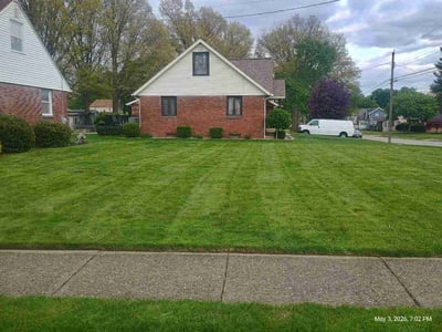 Lawn Care service in Cuyahoga Falls, 44221
