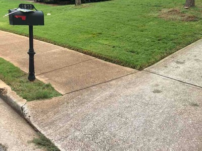 Lawn Care service in Warr Acres, 73179