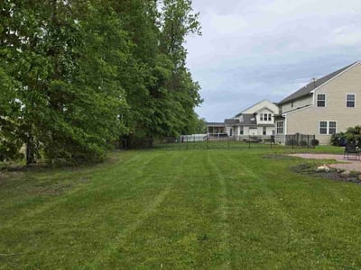 Lawn Care service in Zimmerman, 55398
