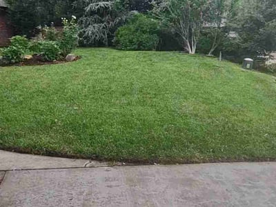 Lawn Care service in Harrah, 73045