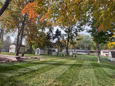 Lawn Care service in Bloomington, 55431