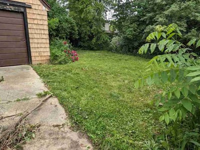 Lawn Care service in Holly, 48442