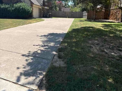 Lawn Care service in Tulsa, 74103