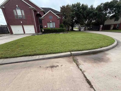 Lawn Care service in Willis, 77378