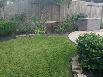 Lawn Care service in Rosharon, 77583