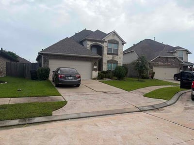 Lawn Care service in Deer Park, 77536