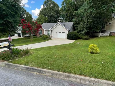 Lawn care service in Fletcher, 28732